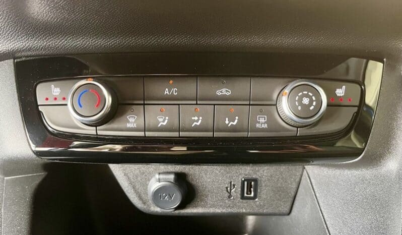 
								Opel Corsa 1,2 Turbo Edition CarPlay SH Kamera LED full									