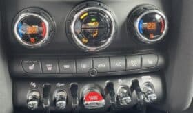 Mini Cooper 3T. ClassicTrim DrivAss.ParkAss. LED Navi