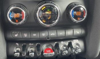 
									Mini Cooper 3T. ClassicTrim DrivAss.ParkAss. LED Navi full								