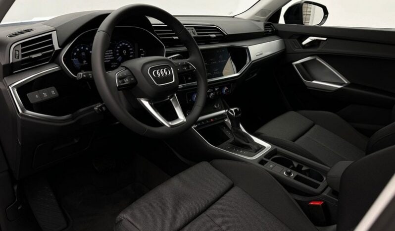 
								Audi Q3 35 TFSI advanced +ACC+KEYLESS+LED-SW+AHK+STHZ full									