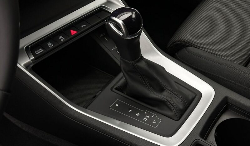 
								Audi Q3 35 TFSI advanced +ACC+KEYLESS+LED-SW+AHK+STHZ full									