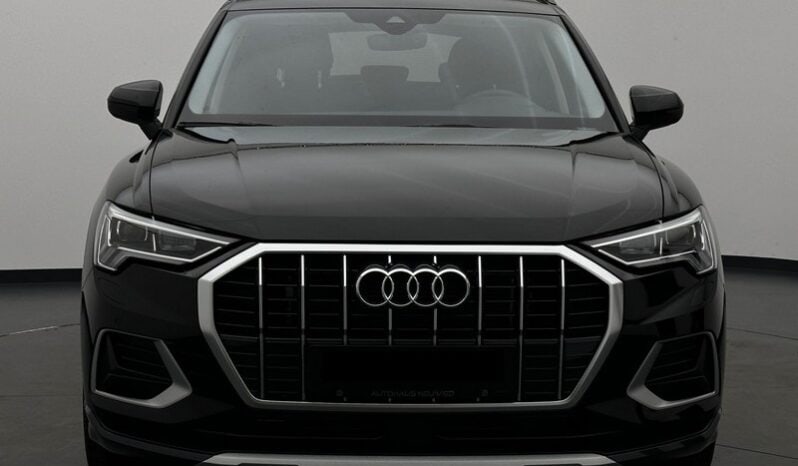 
								Audi Q3 35 TFSI advanced +ACC+KEYLESS+LED-SW+AHK+STHZ full									