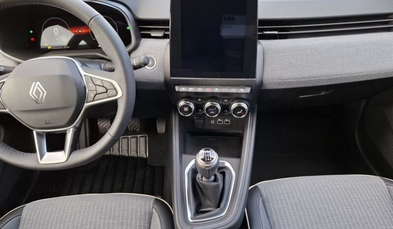 
								Renault Clio TCe 90 TECHNO full									