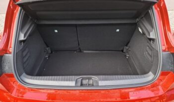 
									Renault Clio TCe 90 TECHNO full								