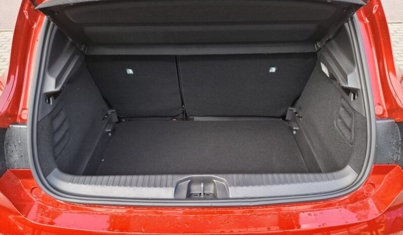 
								Renault Clio TCe 90 TECHNO full									