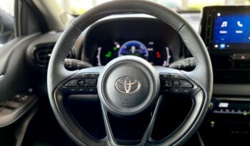 
									Toyota Yaris Hybrid Team LED Apple CarPlay full								