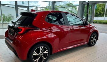 
									Toyota Yaris Hybrid Team LED Apple CarPlay full								