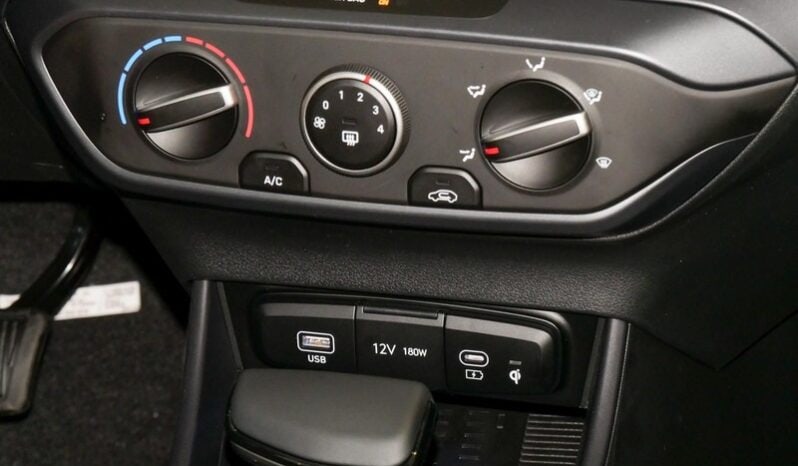 
								Hyundai i20 Facelift 1.0 TGDI DCT Trend Navi Carplay full									