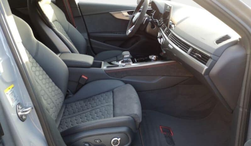 Audi RS4 Avant **sofort verfügbar**